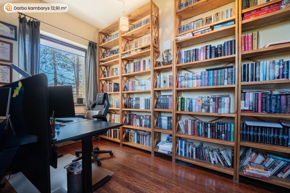 Parduodamas pilnai įrengtas 249,96 m&sup2; namas su mansarda Ketvergiuose, Mi&scaron;ko g.-16, Klaipėdos raj.  Namui priklauso erdvus 22,77 arų žemės sklypas