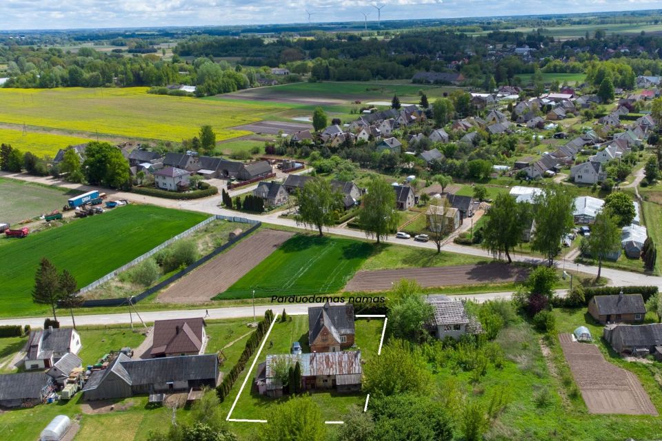Parduodamas vieno aukšto namas su mansarda Pilviškiuose, Dariaus ir Girėno g. 41, Vilkaviškio r.