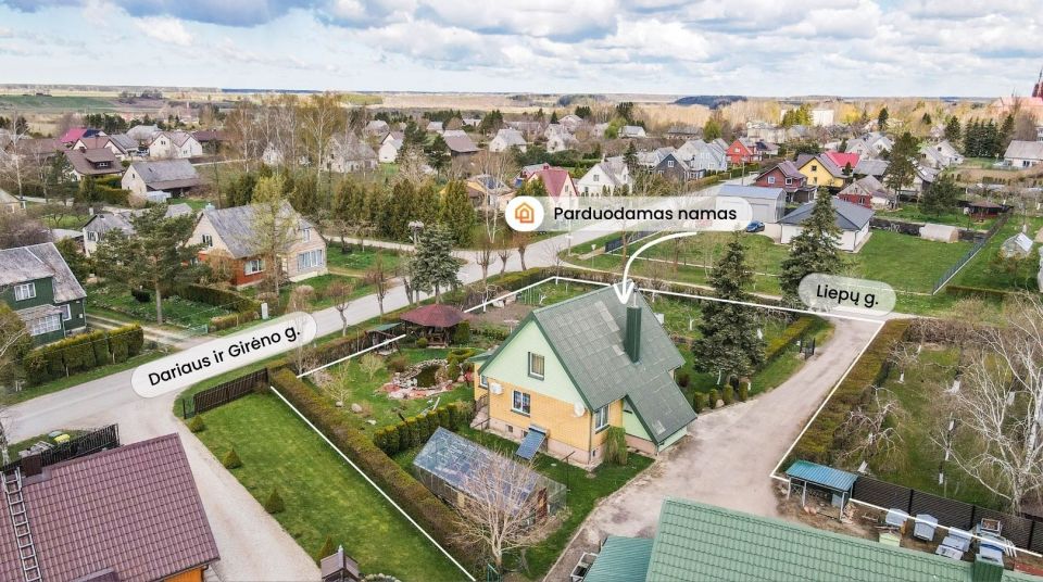 Parduodamas vieno auk&scaron;to su mansarda 180 m&sup2; mūrinis gyvenamasis namas Salantuose, Liepų g.