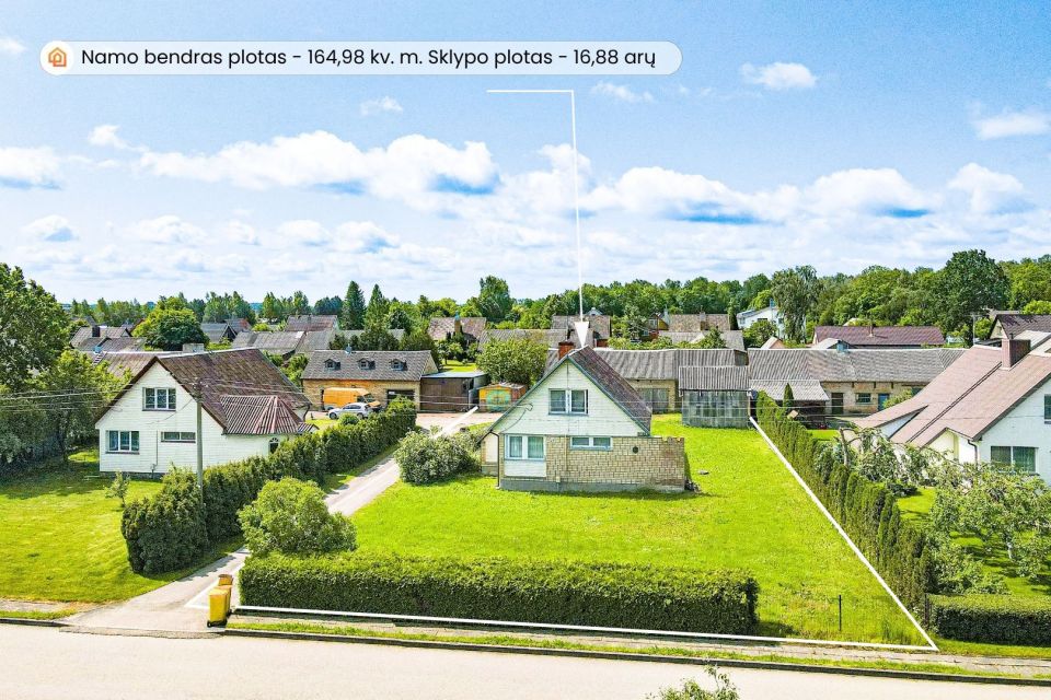 Parduodamas vieno aukšto su mansarda namas su 16,88 arų žemės sklypu Gėlės g., Naisių k., Šiaulių r.