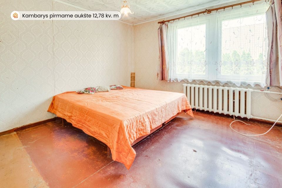 Parduodamas vieno aukšto su mansarda namas su 16,88 arų žemės sklypu Gėlės g., Naisių k., Šiaulių r.