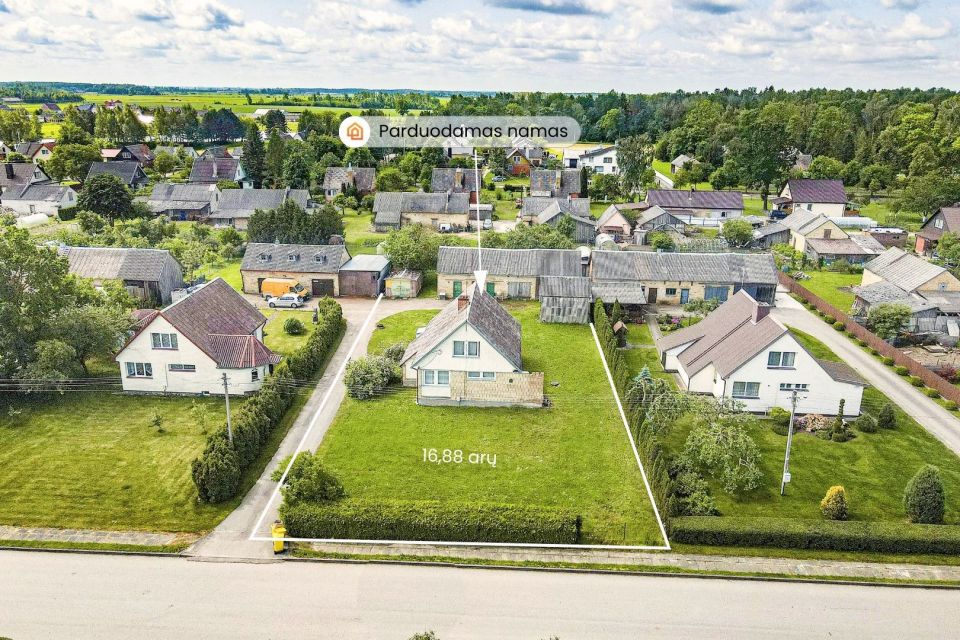 Parduodamas vieno aukšto su mansarda namas su 16,88 arų žemės sklypu Gėlės g., Naisių k., Šiaulių r.