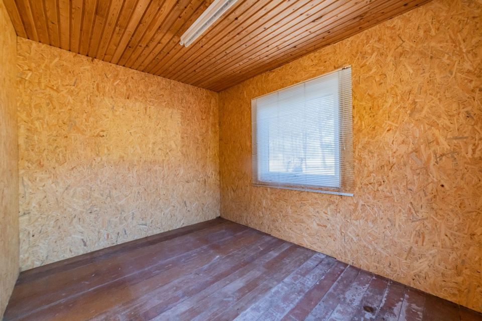 Parduodamas žemės sklypas su namuku Kretingos r., Daubėnų k., Mi&scaron;ko g. 76, &scaron;alia mi&scaron;ko, ramioje vietoje!