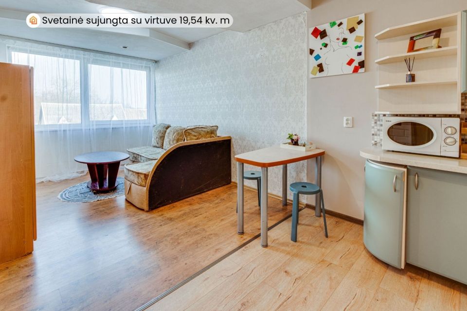 Parduodami du butai – 2 kambarių ir šalia esantis 1 kambario butas Pievų  g. 4, Radviliškyje