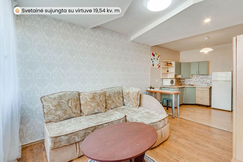 Parduodami du butai – 2 kambarių ir šalia esantis 1 kambario butas Pievų  g. 4, Radviliškyje