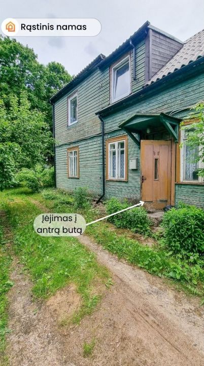 Parduodami du butai pačiame miesto centre besiribojančius su parku, Vaisių g. 6, &Scaron;iauliai