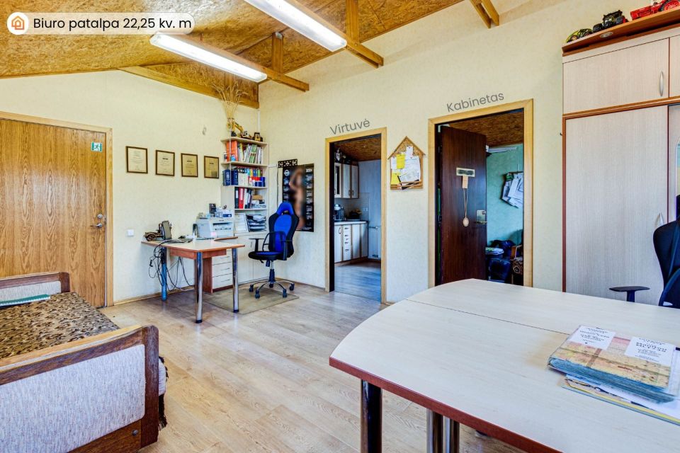 Parduodamos autoserviso patalpos su visa darbui reikalinga įranga Pakruojo r., Laipu&scaron;kių k.