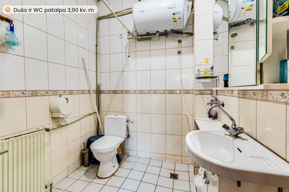 Parduodamos autoserviso patalpos su visa darbui reikalinga įranga Pakruojo r., Laipu&scaron;kių k.