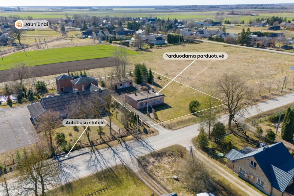Parduodamos prekybinės paskirties komercinės patalpos Joni&scaron;kio r., Jauniūnuose, Ąžuolų g. 13