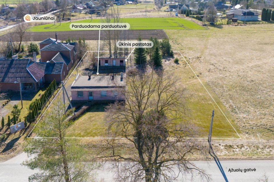 Parduodamos prekybinės paskirties komercinės patalpos Joni&scaron;kio r., Jauniūnuose, Ąžuolų g. 13