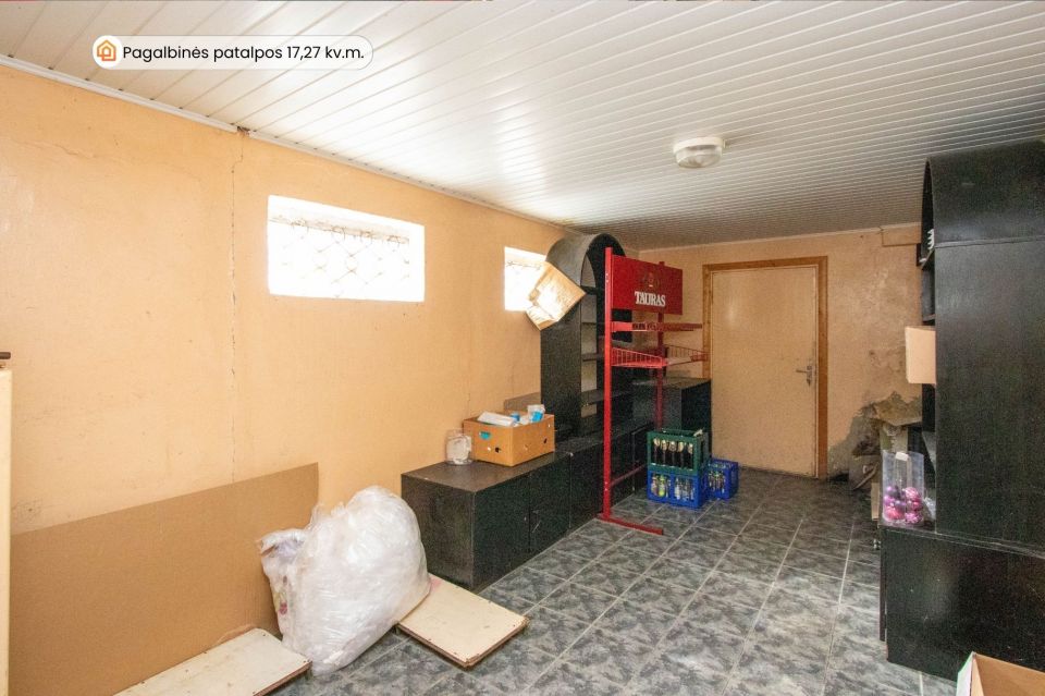 Parduodamos prekybinės paskirties komercinės patalpos Joni&scaron;kio r., Jauniūnuose, Ąžuolų g. 13