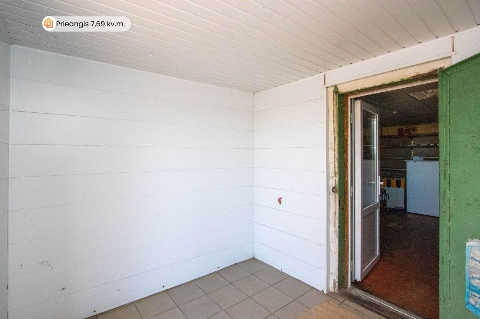 Parduodamos prekybinės paskirties komercinės patalpos, tinkamos nuomai arba nuosavam verslui adresu Mū&scaron;os g. 27, Mekių k., Joni&scaron;kio r.