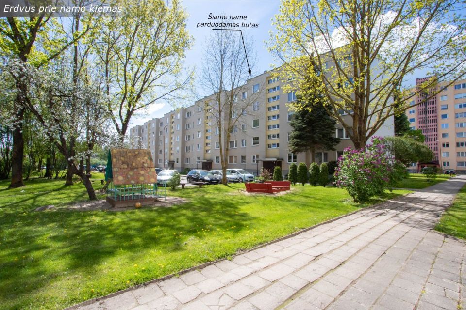 Pigiai parduodamas 3 kambarių butas Krymo g. 14, Šiauliuose