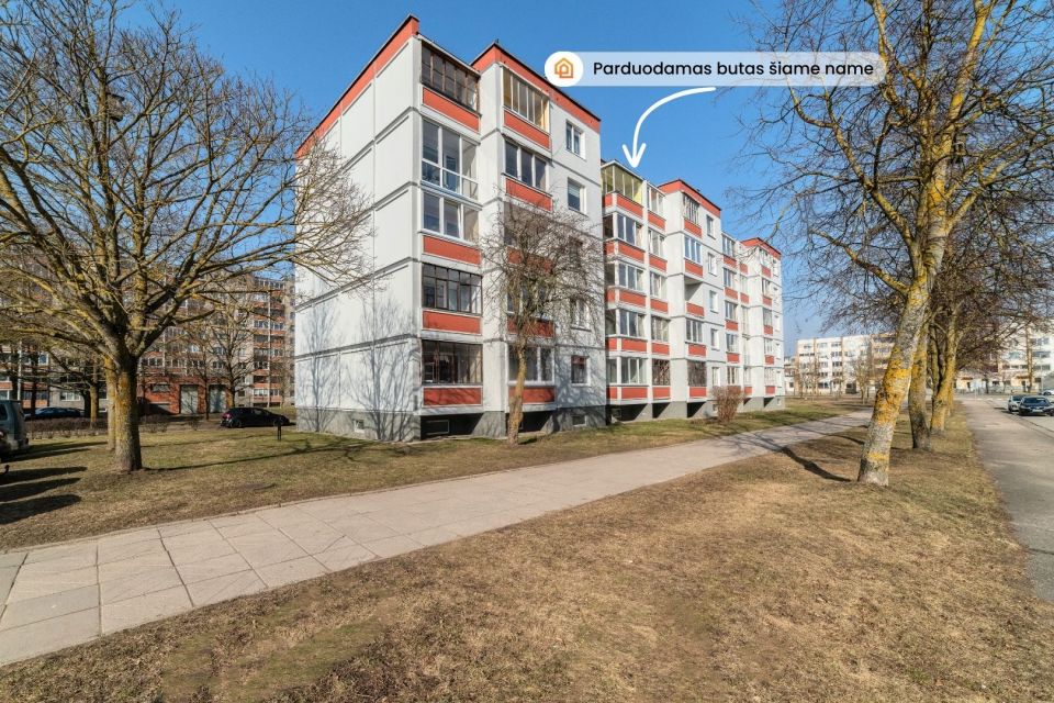 PILNAI ĮRENGTAS! ANTRAME AUKŠTE parduodamas 3 kambarių butas Korsako g. 2, Šiauliuose