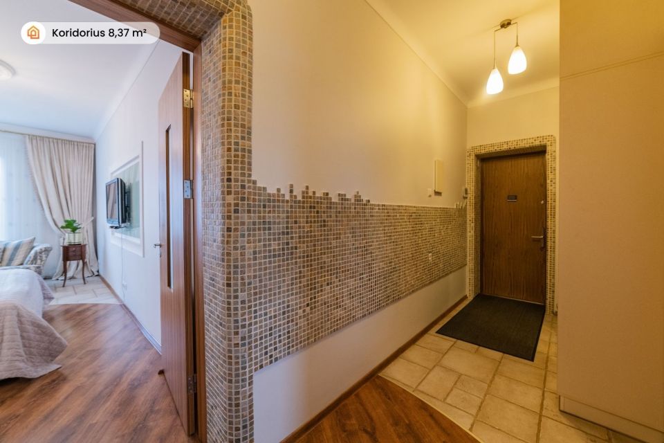 Prie &Scaron;iaulių miesto centrinės aik&scaron;tės parduodamas 2 kambarių butas &ndash; Varpo g. 27, vos keli žingsniai iki miesto bulvaro