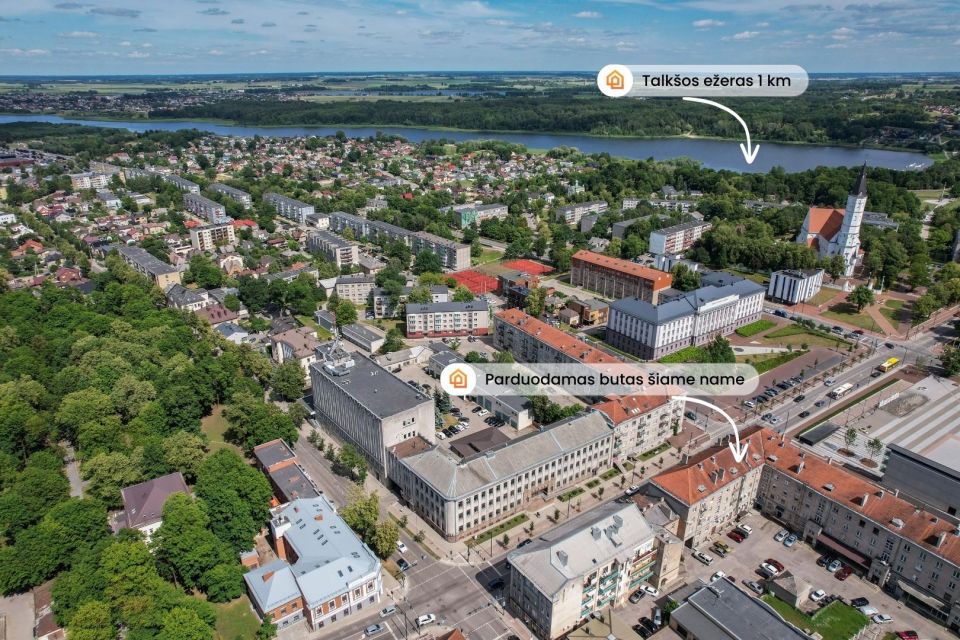 Prie &Scaron;iaulių miesto centrinės aik&scaron;tės parduodamas 2 kambarių butas &ndash; Varpo g. 27, vos keli žingsniai iki miesto bulvaro