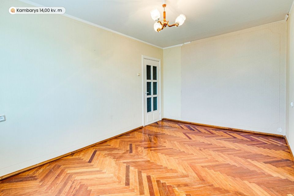 Labai maži šildymo kaštai! Parduodamas 4 kambarių butas renovuotame name V. Grinkevičiaus g. 8, Šiauliuose
