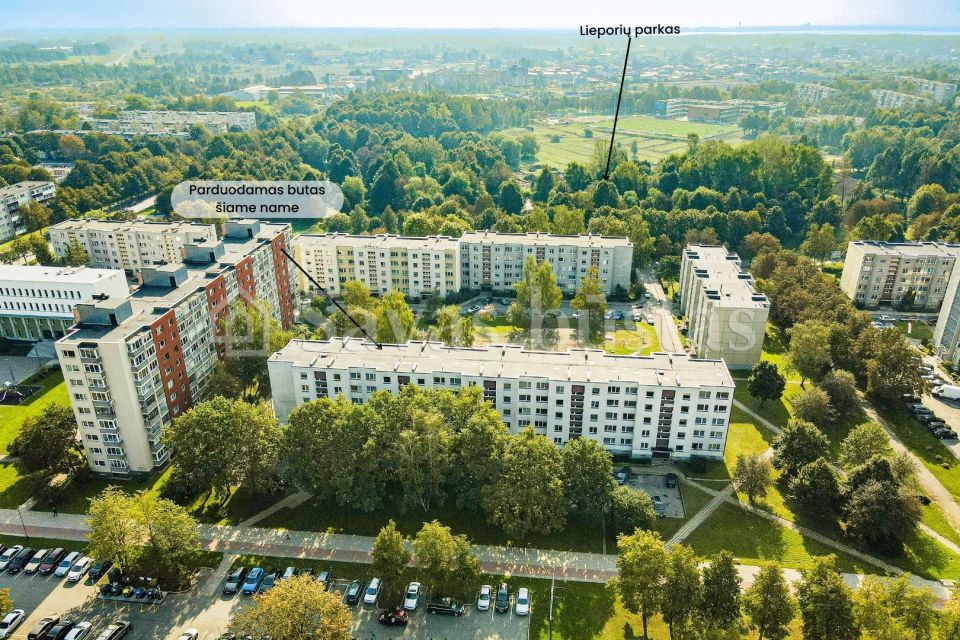 Labai maži šildymo kaštai! Parduodamas 4 kambarių butas renovuotame name V. Grinkevičiaus g. 8, Šiauliuose