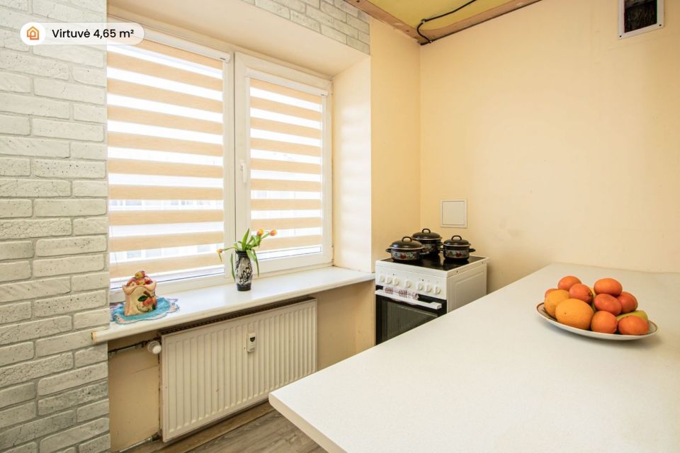 RENOVUOTAME NAME, miesto centre, parduodamas 2 kambarių butas, Jaunimo g. 14, Raseiniuose
