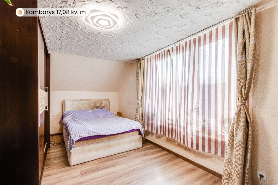 Šalia miesto centro parduodama namo dalis 62,24 kv. m Žemoji g., Šiauliuose