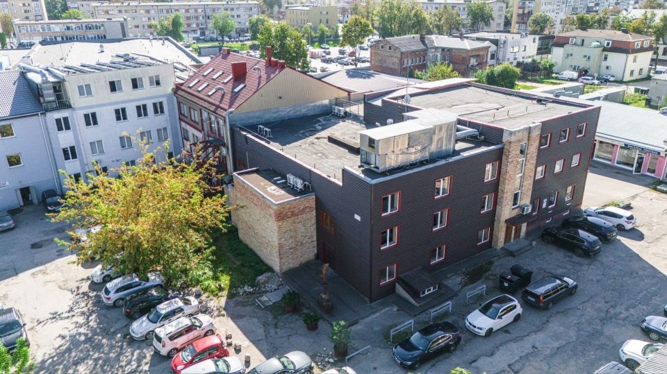 Šiaulių miesto centre, Rūdės g. 27D, parduodamas pramogų ir konferencijų kompleksas