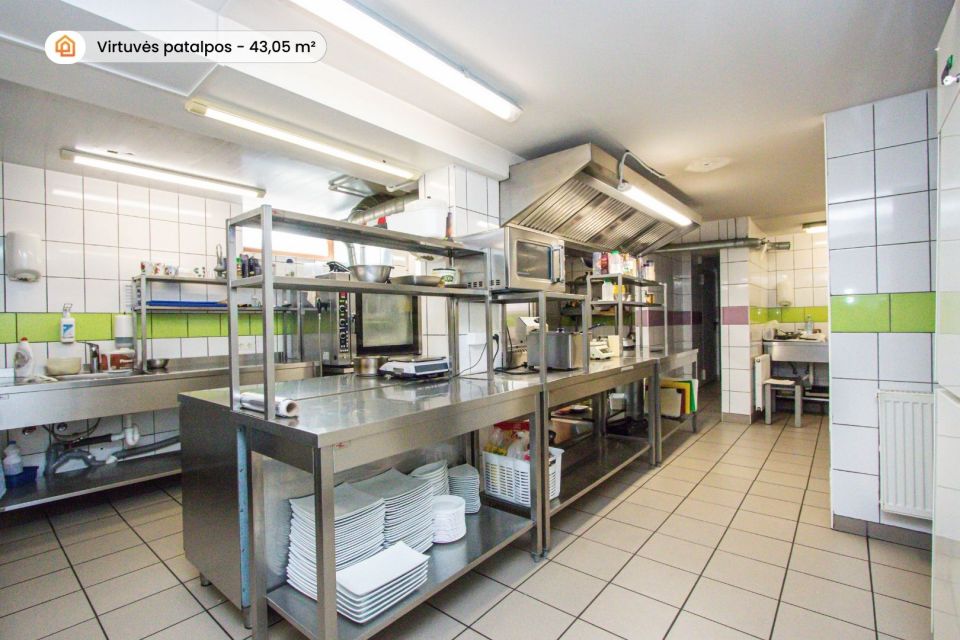 Šiaulių miesto centre, Rūdės g. 27D, parduodamas pramogų ir konferencijų kompleksas
