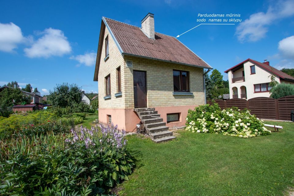 Parduodamas mūrinis sodo namas su dviem sklypais, Gėlių g.17 ir 17A, Maskvytės k., Šiaulių raj.