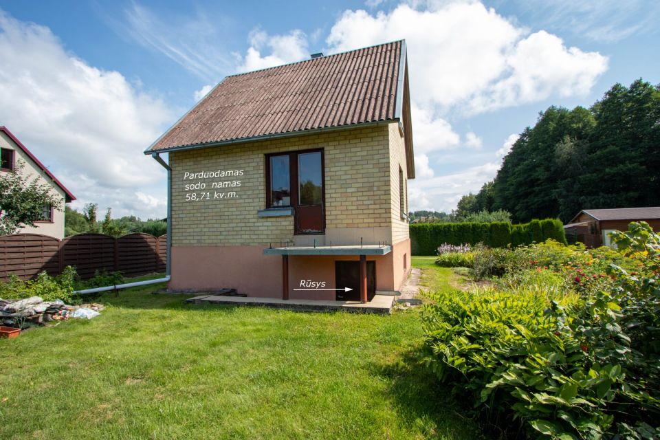 Parduodamas mūrinis sodo namas su dviem sklypais, Gėlių g.17 ir 17A, Maskvytės k., Šiaulių raj.