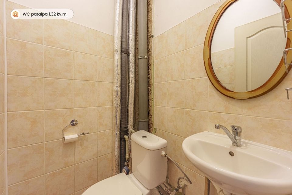 Parduodamas butas Klaipėdoje, Baltijos pr. 5 - 3 kambarių su dviem balkonais, renovuotame mūriniame name, komfortiškam gyvenimui ar investicijai