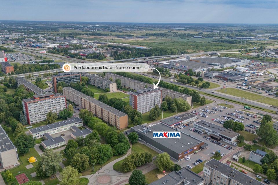 Parduodamas butas Klaipėdoje, Baltijos pr. 5 - 3 kambarių su dviem balkonais, renovuotame mūriniame name, komfortiškam gyvenimui ar investicijai