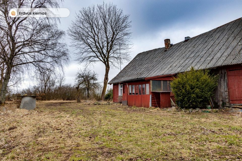 Vienkiemyje parduodama sodyba su 41,00 aro sklypu, Laivių k., Pievų g. 14, Kretingos r.