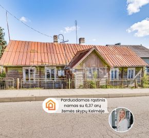 Parduodamas rąstinis namas su 6,37 arų žemės sklypu Kalnų g., Kelmėje.