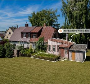 Parduodama 2 kambarių namo dalis su atskiru įėjimu Vaižganto g. 15, Panevėžyje