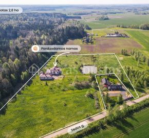 Parduodamas 252 kv. m gyvenamasis namas su 2,8 ha sklypu &scaron;alia mi&scaron;ko, Mažeikių r. Spurganų k. Sedos g.