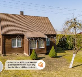 Parduodamas rąstinis gyvenamasis namas su 29 arų sklypu, Kelmės r. Kražių mstl., S.Dariaus ir S.Girėno g. 7