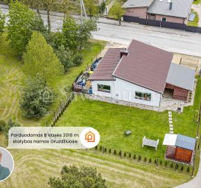 Parduodamas B klasės optimalaus dydžio mūrinis 2018 metų statybos namas Šiaulių r., Gruzdžiuose, S. Dariaus ir S. Girėno g. 36