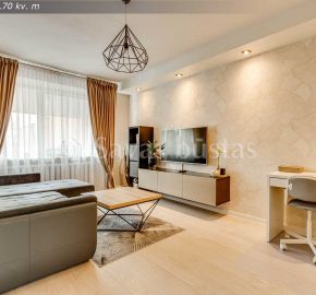 Parduodamas suremontuotas 2 kambarių butas Statybininkų g. 5 Kužiuose, Šiaulių r.