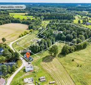 Parduodami 3,34 ha bendro ploto sklypai su vandens malūnu Kuodžių k., Telšių r.