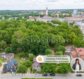 Parduodami du butai pačiame miesto centre besiribojančius su parku, Vaisių g. 6, &Scaron;iauliai