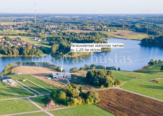 Išskirtinėje lokacijoje, Bubių tvenkinio pakrantėje, parduodamas unikalaus projekto, nebaigtos statybos namas su didelio ploto – 1,2047 ha sklypu, Salos g. 55, Jakštaičių k., pusiasalyje, Šiaulių r.