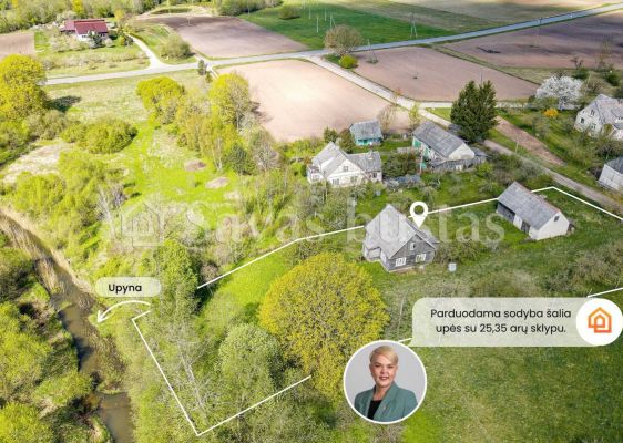 Išskirtinėje vietoje, ant upės kranto parduodama sodyba su 25,35 arų sklypu, Telšiu rajone, Kaunatavoje, Dvaro g. 3