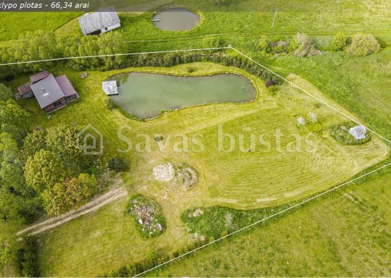Parduodama sodyba su įrengtu gyvenamuoju namu, 66,34 arų sklypu bei tvenkiniu, 7 km nuo Telšių, Viešvienų I k.