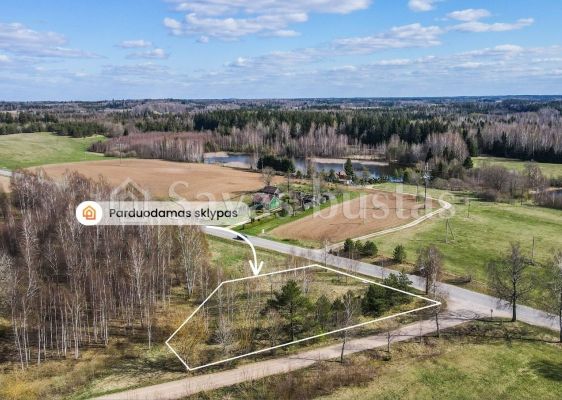 Parduodamas 17 a sklypas prie asfaltuoto kelio vaizdingoje Lieplaukės k. vietoje, Tel&scaron;ių r. sav.
