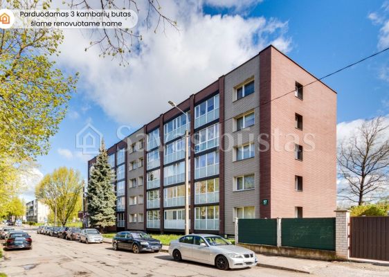 Parduodamas 3 kambarių butas centrinėje miesto dalyje Vytauto g. 42, Šiauliuose