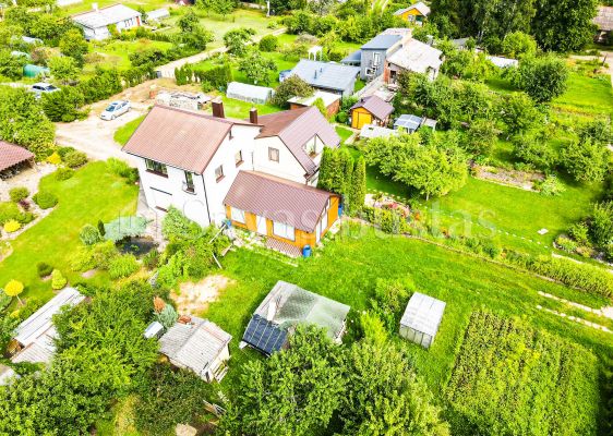 Parduodamas 6 arų sodas su nebaigtos statybos nameliu Jasonių k. Saulės tako g.