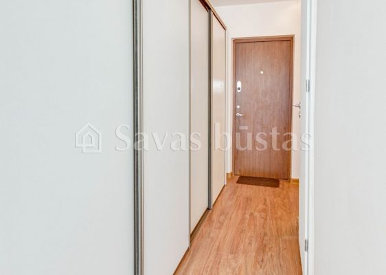 Parduodamas erdvus 1 kambario butas Šiauliuose, Kviečių g.