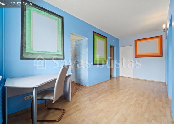 Parduodamas erdvus 4 kambarių su holu butas Lūžų g., Klaipėdoje