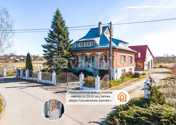 Parduodamas erdvus, mūrinis namas su 29,30 arų žemės sklypu Pievų g., Tytuvėnuose