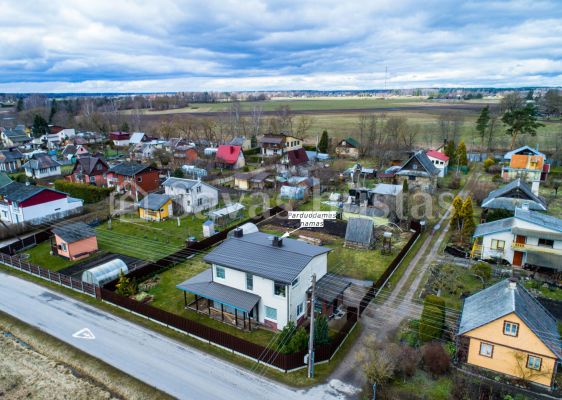 Parduodamas gyvenamasis namas su 9,91 arų sklypu Paupio g., Naujikų k., Panevėžio r.