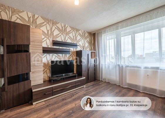 Parduodamas jaukus, šviesus ir tvarkingas 1 kambario butas Baltijos pr. 33, Klaipėdoje.